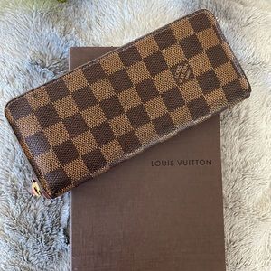 Original LV wallet pre loved